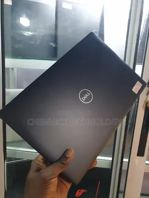 Laptop Dell Latitude 5400 8GB Intel Core i7 SSD 256GB