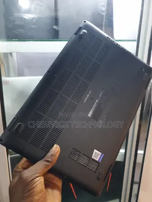 Laptop Dell Latitude 5400 8GB Intel Core i7 SSD 256GB