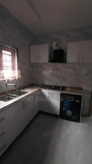 Furnished 3bdrm Bungalow in Jericho for sale