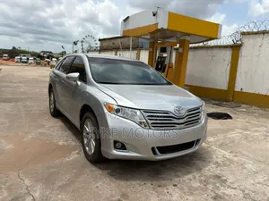 Toyota Venza 2011 Silver
