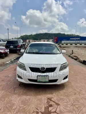 Toyota Corolla 2010 White