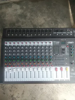 12channels Powered Mixer