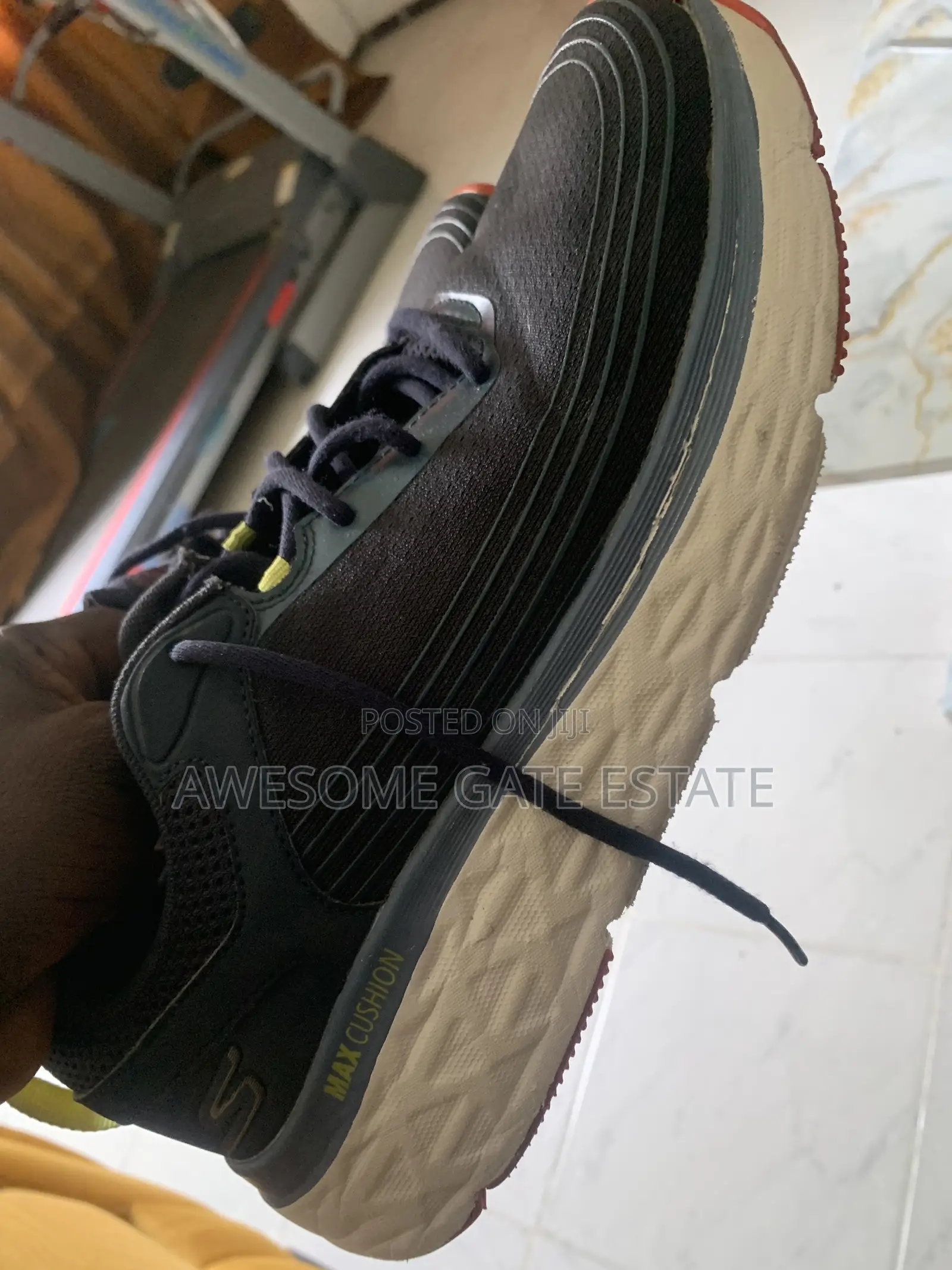 Neatly Used Skechers Gorun