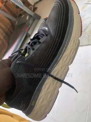 Neatly Used Skechers Gorun