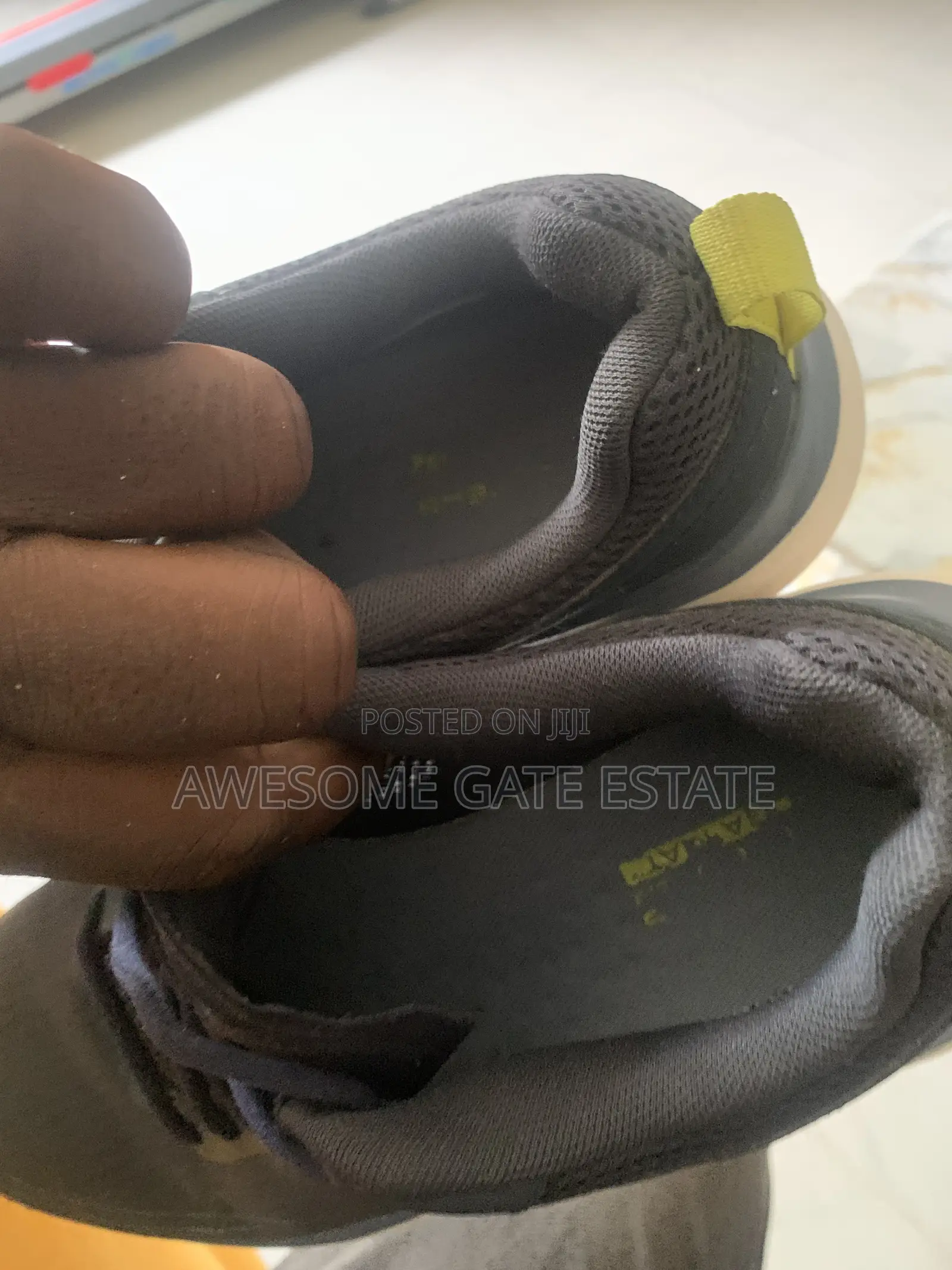 Neatly Used Skechers Gorun