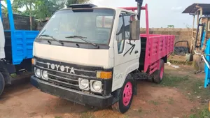 Toyota Dyna 200