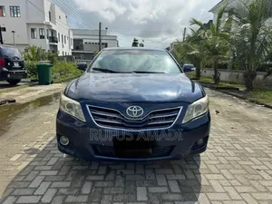 Toyota Camry XLE 4dr Sedan (2.4L 4cyl 5A) 2009 Blue