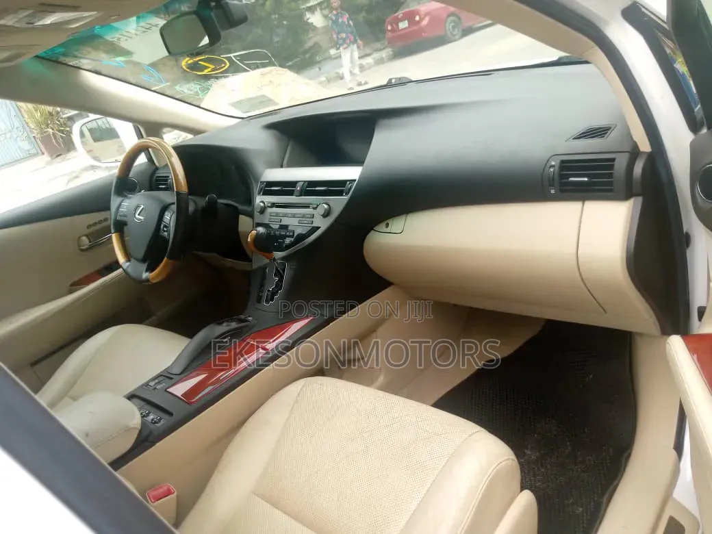 Lexus RX 2010 White