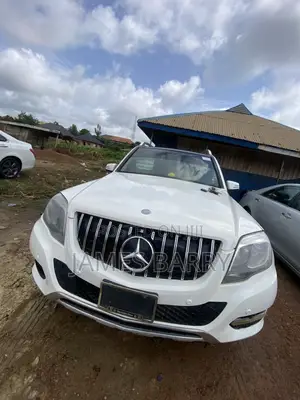 Mercedes-Benz GLK-Class 350 2011 White
