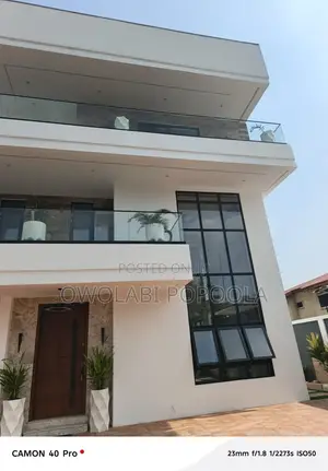 5bdrm Duplex in Magodo Gra for rent