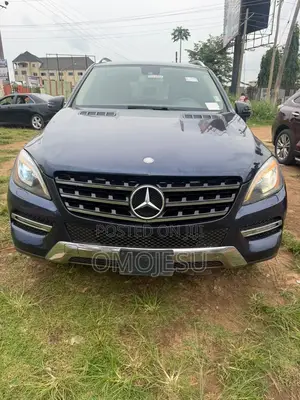 Mercedes-Benz M Class ML 350 4Matic 2013 Blue
