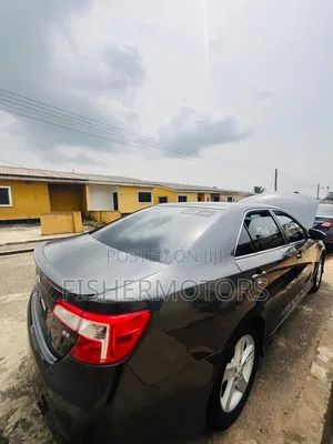 Toyota Camry 2014 Gray