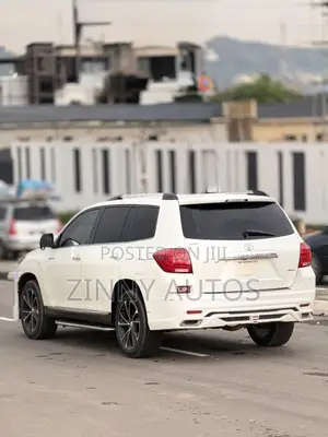 Toyota Highlander 2011 Silver