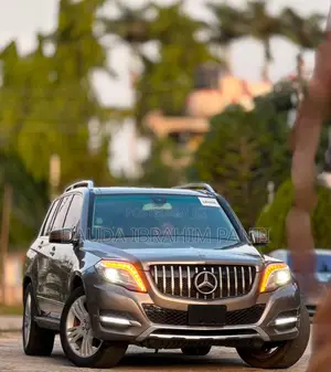 Mercedes-Benz GLK-Class 350 4MATIC 2014 Gray