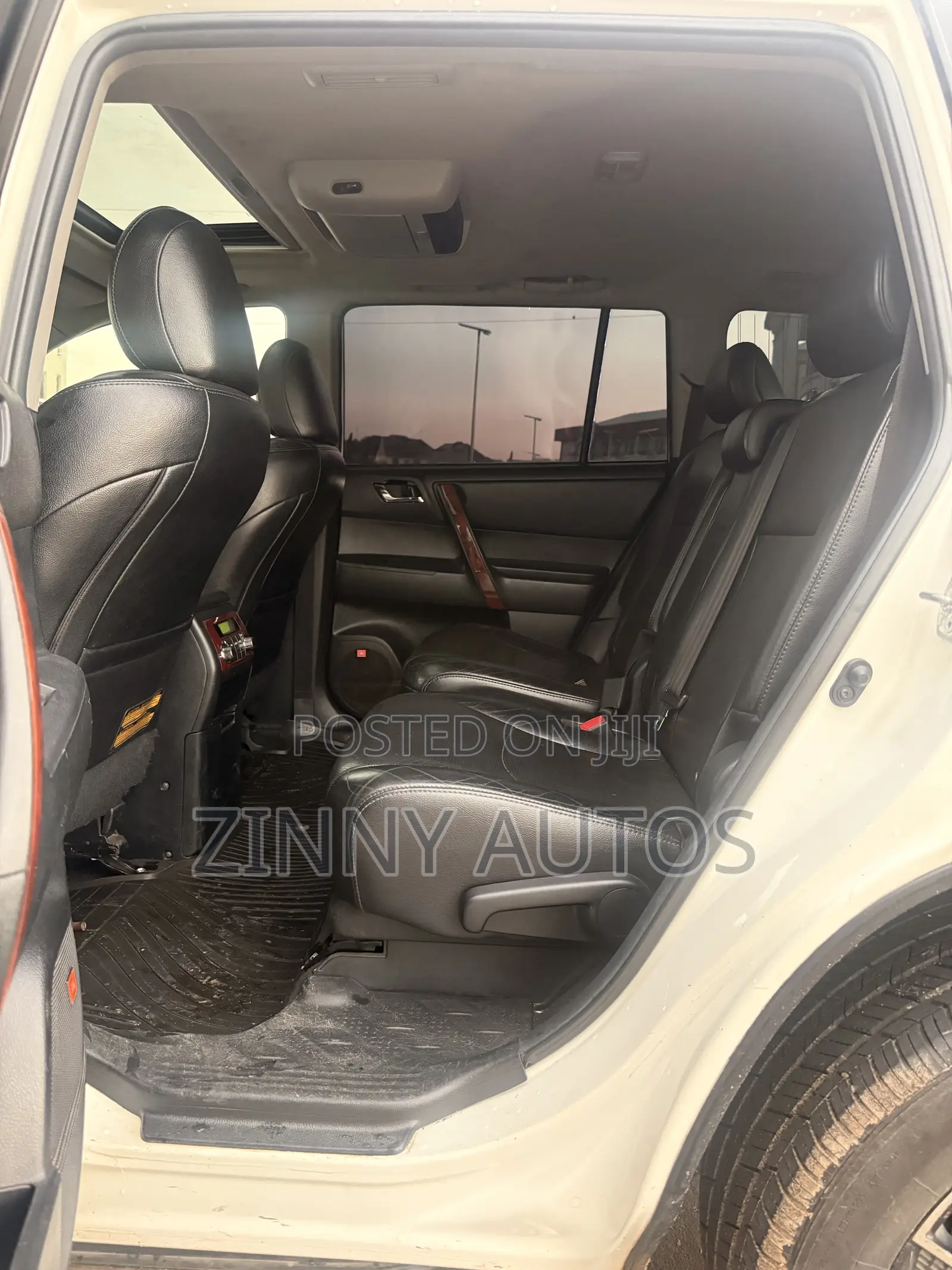 Toyota Highlander 2011 Silver