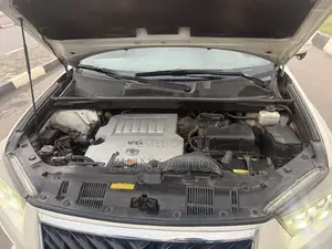 Toyota Highlander 2011 Silver