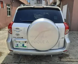 Toyota RAV4 2008 Silver