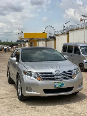 Toyota Venza 2012 Silver