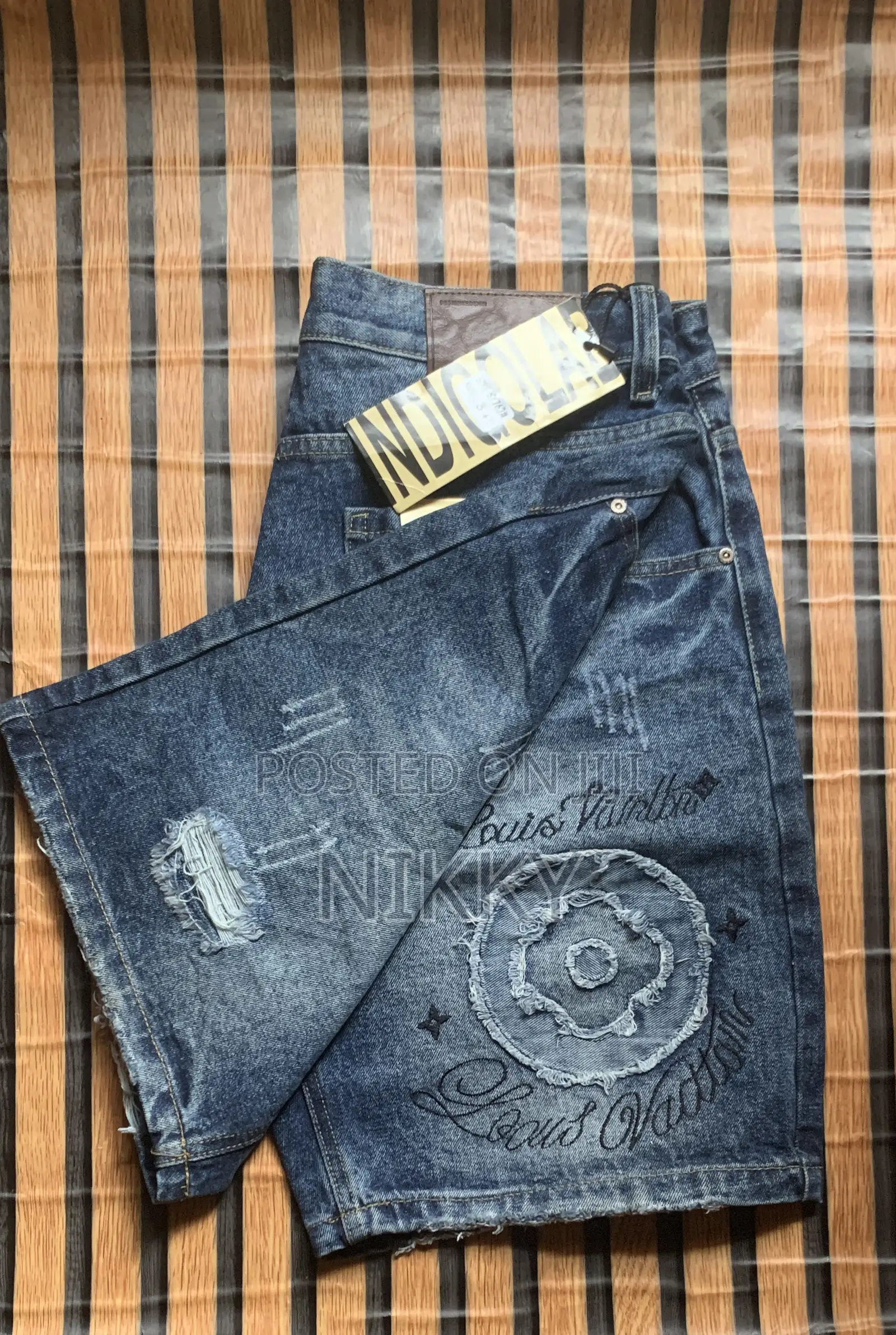 Short Jeans