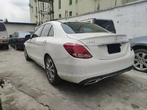 Mercedes-Benz C300 2016 White