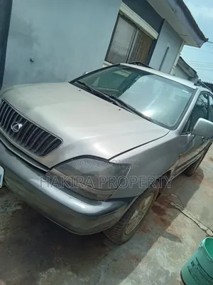 Lexus RX 2000 Gold