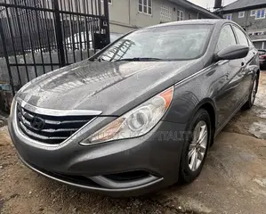 Hyundai Sonata GLS Sedan FWD (2.4L 4cyl 5A) 2010 Gray
