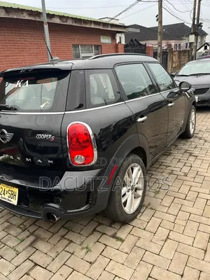 Mini Cooper 2012 Black