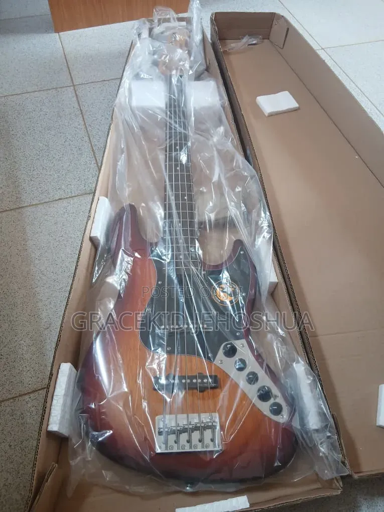Marcus Miller V3