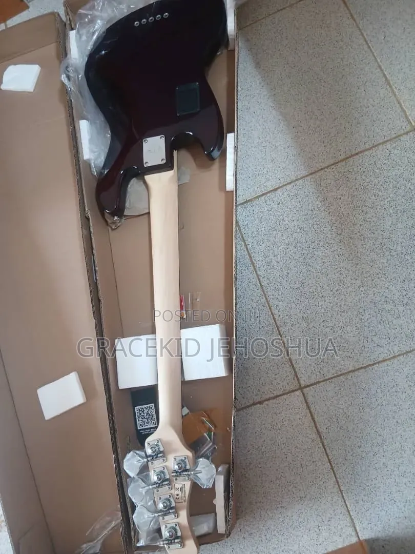 Marcus Miller V3