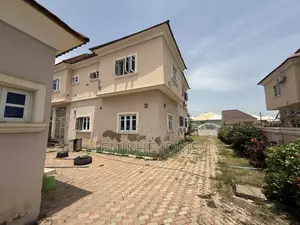 5bdrm Duplex in Basic Estate, Lokogoma for sale