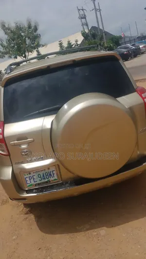 Toyota RAV4 2009 Gray