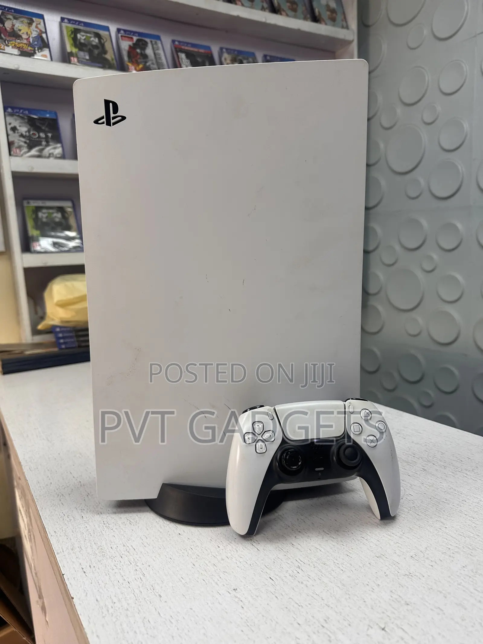 Ps5 Comsole (Standard) 1tb: 2pads