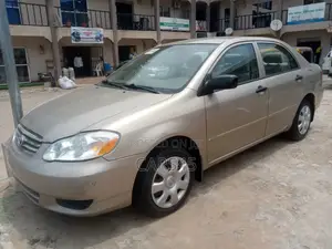 Toyota Corolla 2003 Gold