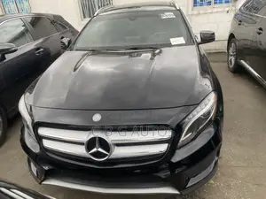 Mercedes-Benz GLA 250 2016 Black