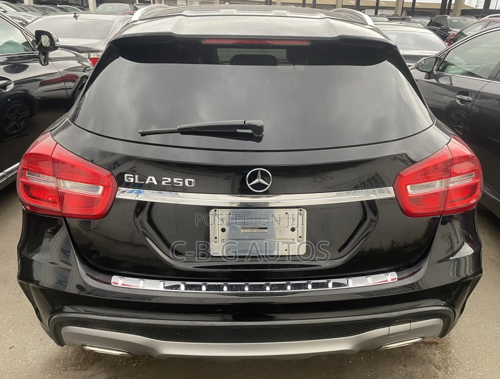 Mercedes-Benz GLA 250 2016 Black