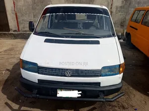 Volkswagen Transporter 2004 White