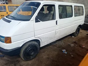 Volkswagen Transporter 2004 White