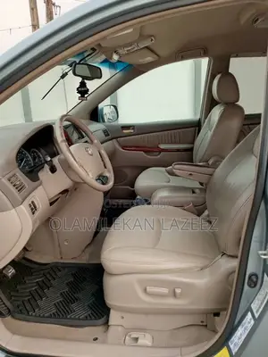 Toyota Sienna 2005 Blue