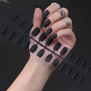 Typical 24 Artificial Nails With Free Gum