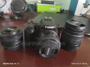 Canon 250d Camera, Canon 50mm Lens, Yongnuo 35mm Lens