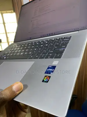 Laptop HP ZBook Studio 32GB Intel Core i7 SSD 512GB
