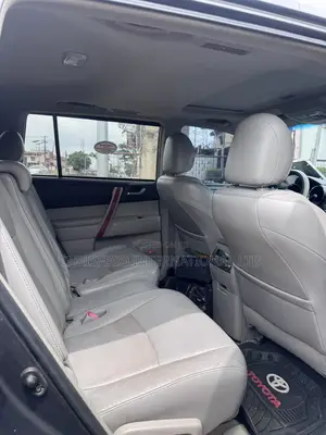 Toyota Highlander 2011 Gray