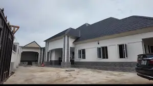 4bdrm Bungalow in Ifa Ikot Okpon, Uyo for sale