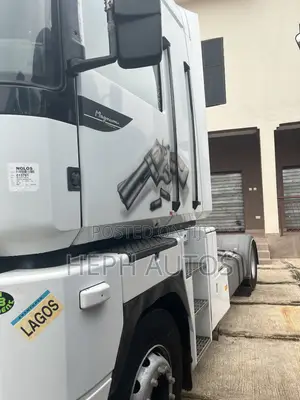 Renault Trailer Head