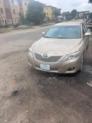Toyota Camry 2.4 2008 Gold