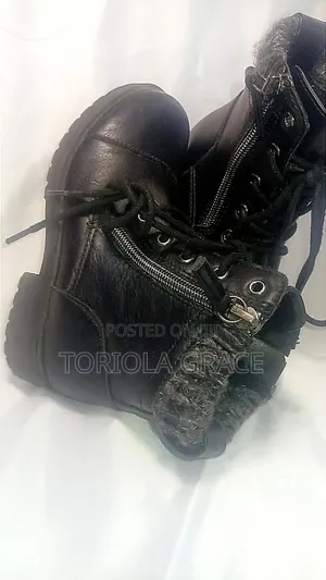 Neatly Used Shoes