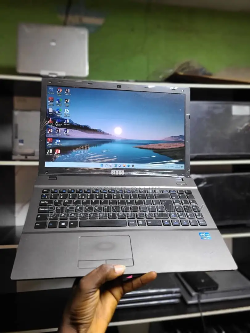 Laptop Stone Stone 8GB Intel Core i3 SSD 128GB