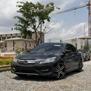 Honda Accord Touring V6 4dr Sedan FWD (3.5L 6cyl 6A) 2017 Black