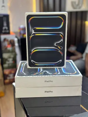New Apple iPad Pro 13 (2024) 256 GB