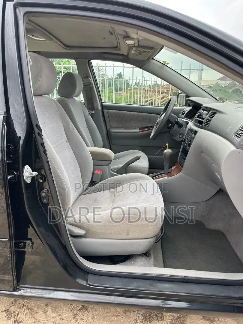 Toyota Corolla 2006 Black